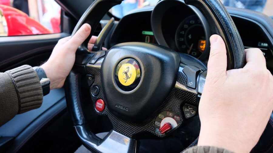 Maranello: Test Drive Ferrari 458 - Meeting the instructor and getting familiar with the 458