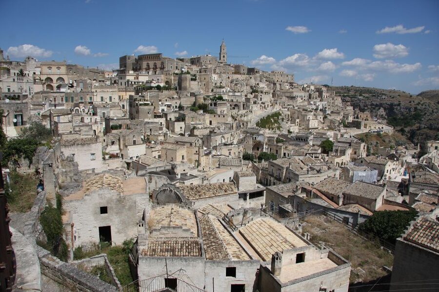 Matera: Guided Walking Tour - Walking through Sasso Barisano and Sasso Caveoso