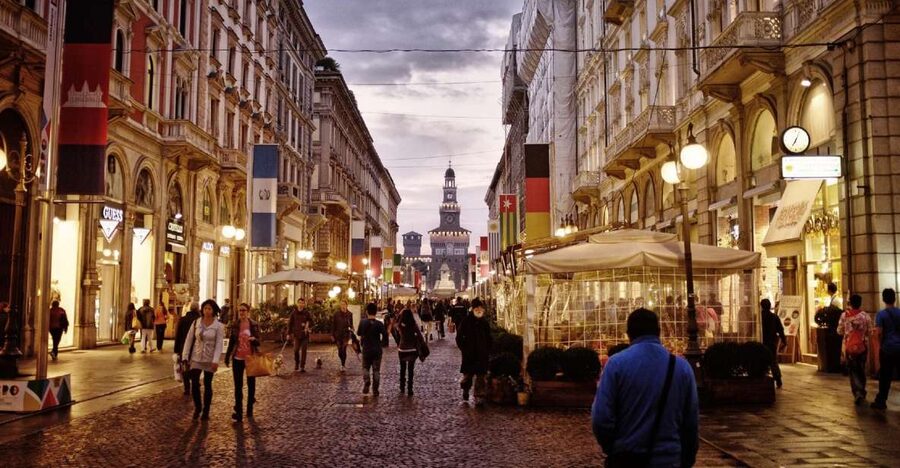 Milan by Night 2-Hour Walking Tour - Key points at a glance