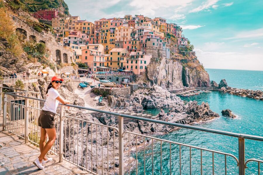 Milan: Cinque Terre Full-Day Guided Trip With Cruise - Arriving through La Spezia by boat
