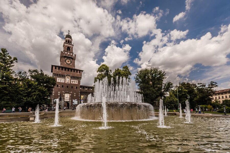 Milan: City Highlights Walking Tour with The Last Supper - The pace, breaks, and physical effort