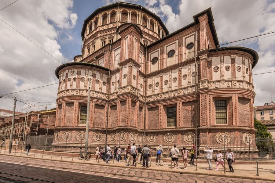 Milan: City Highlights Walking Tour with The Last Supper - Sforza Castle and its courtyards
