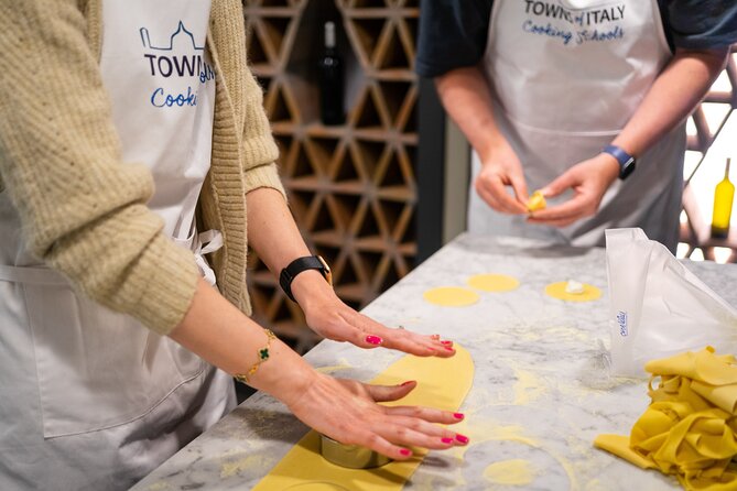 Milan Culinary Experience: Pasta & Gelato or Tiramisù Class - Should you book this Milan pasta class?