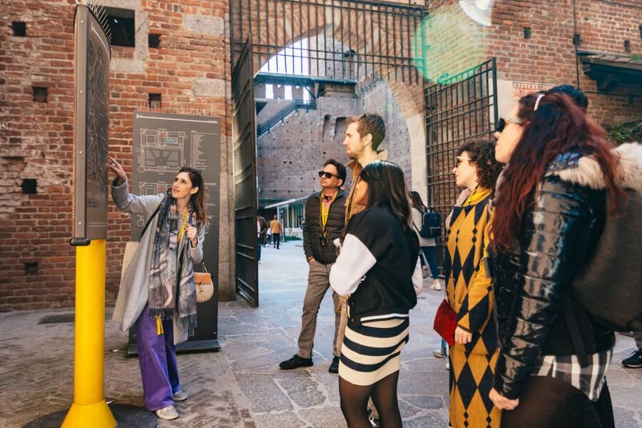 Milan: Da Vinci's Last Supper and Guided Walking Tour - The guide can make or break the experience