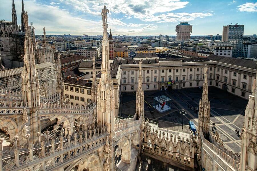 Milan Duomo Cathedral and Rooftop Terrace Guided Tour - Why the Duomo rooftop changes the whole visit