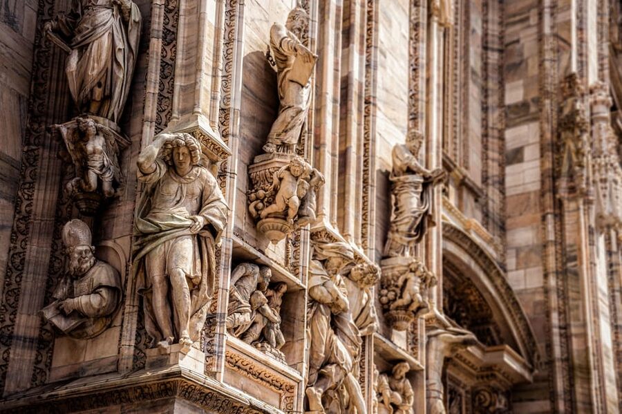 Milan Duomo Cathedral and Rooftop Terrace Guided Tour - The rooftop views and the best time to go