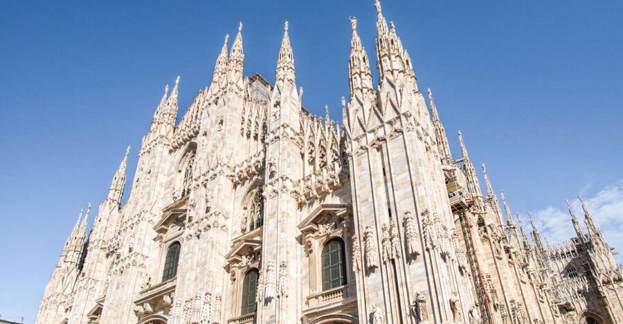 Milan: Fast-Track Milan Cathedral and Terraces Guided Tour - Entering Milan Cathedral through the separate entrance