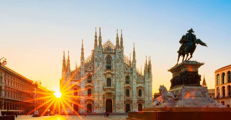Milan: Guided Walking Tour with Duomo and the Last Supper - The Duomo: marble, statues, and a missing rooftop visit