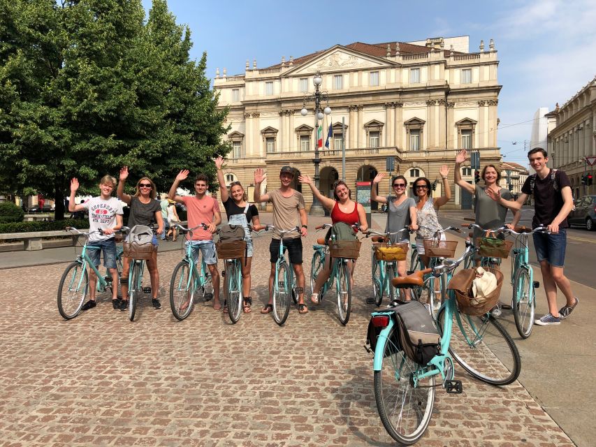 Milan: Highlights and Hidden Gems Guided Bike Tour - Castello Sforzesco and the quiet of Parco Sempione