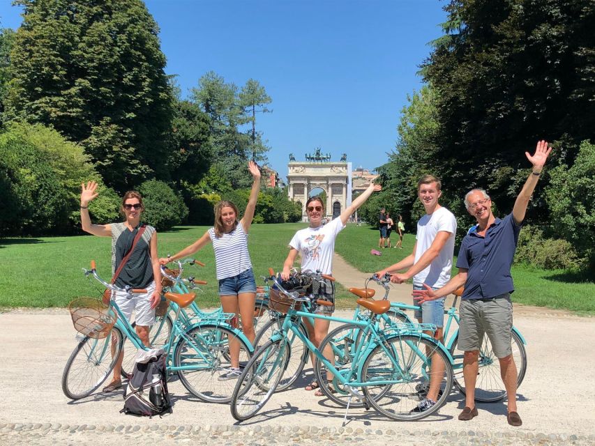 Milan: Highlights and Hidden Gems Guided Bike Tour - Bikes, safety, breaks, and group comfort