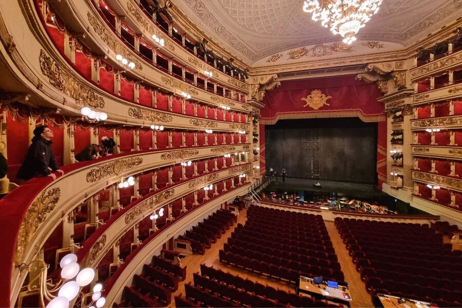 Milan: La Scala Theater and Museum Tour with Entry Tickets - Starting in the La Scala Museum