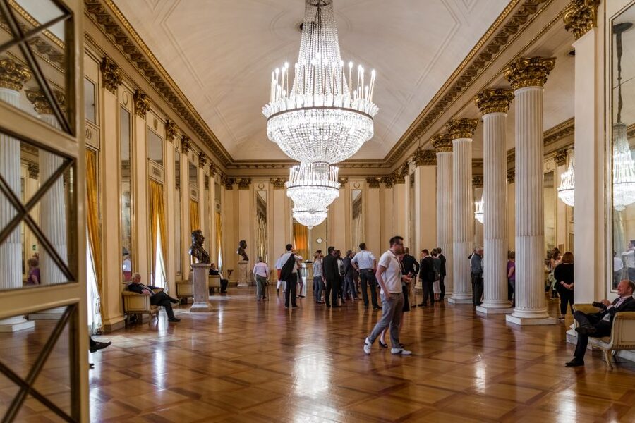 Milan: La Scala Theater & Museum Guided Experience - The crystal chandelier and the details above the stage