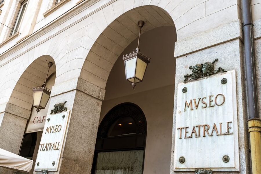 Milan: La Scala Theater & Museum Guided Experience - The value of a guide compared with going alone