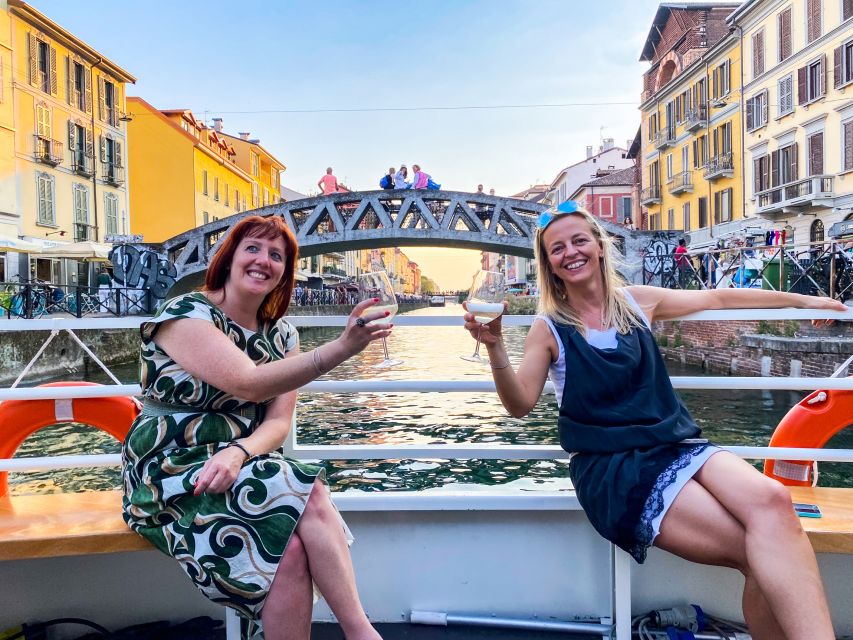 Milan: Navigli District Canal Boat Tour with Aperitivo - San Cristoforo sul Naviglio and old Milan