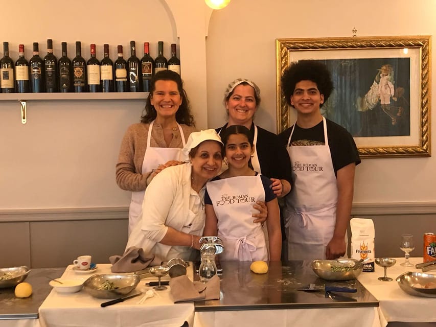 Milan: Pasta and Tiramisu Cooking Class with Wine - A friendly class with a real social side