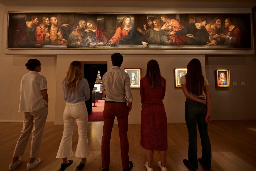 Milan: Pinacoteca Ambrosiana and San Sepolcro Crypt Ticket - Allow 90 minutes, or more if you love art