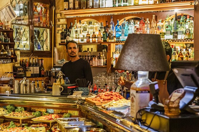 Milan Private Tour: Highlights & Hidden Gems with a Local - The Last Supper church, with an important ticket warning