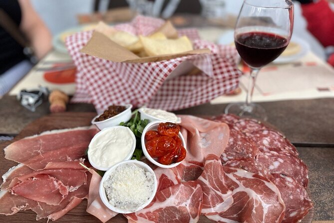 Milan's Authentic Street Food tour: A Gourmet Experience - Pastries, gelato, and the sweet finish