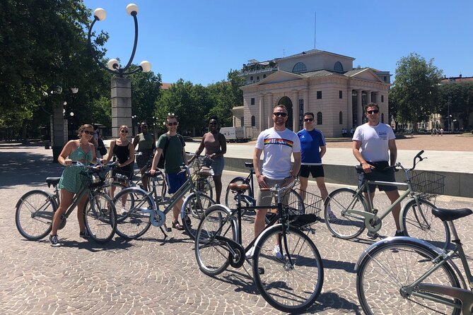 Milan's Hidden Gems: Unique Bike Tour (ENG, NL) - Arco della Pace and Via Paolo Sarpi widen the picture