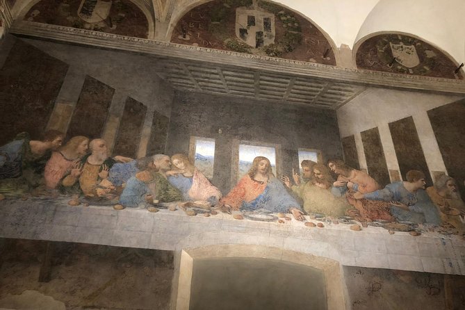 Milan Semi-Private Max 6 People Tour with Last Supper and Duomo - How much walking should you expect?