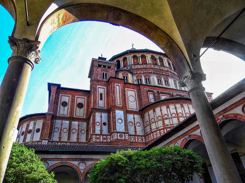 Milan: Skip-the-Line Guided Walk and "The Last Supper" - Language, walking, and meeting-point advice