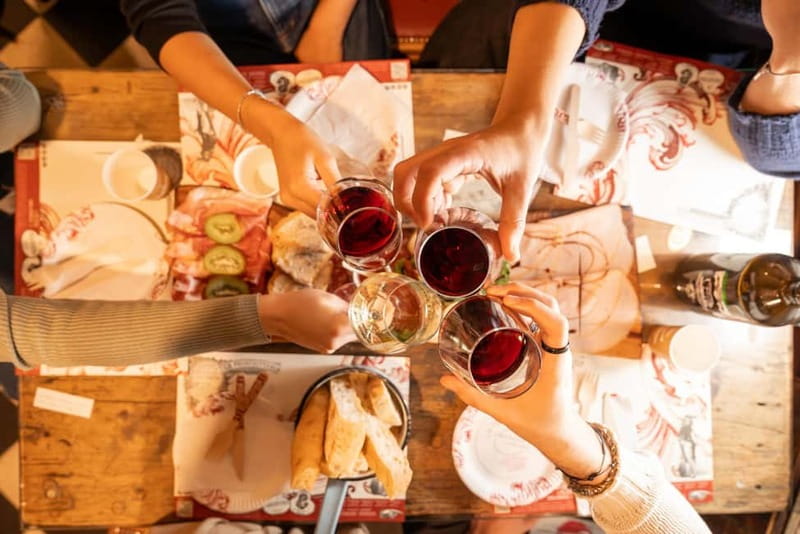 Milan: Sunset Navigli Food & Drinks Tour with a Local - The guide can shape the whole evening