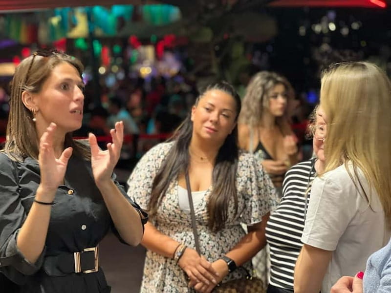 Milan: Sunset Navigli Food & Drinks Tour with a Local - How much food and drink do you really get?