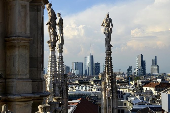 Milan Super Saver: Skip-the-line Duomo and Rooftop Tour - The rooftop walk and Milan’s skyline