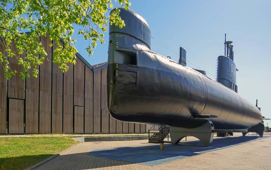 Milan: The Milan Pass City Card - The seasonal canal cruise and outlet shuttle