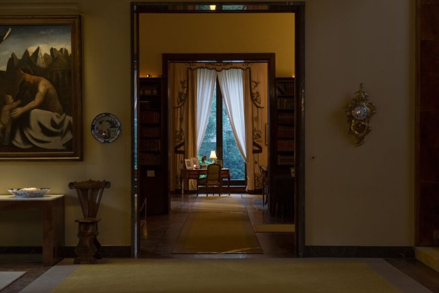 Milan: Villa Necchi Campiglio Entry Ticket - Language, access, and small practical points