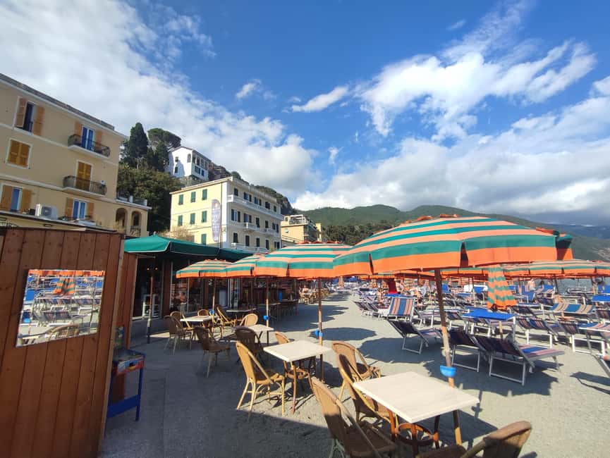 Monterosso al Mare: Monterosso Kayak and Snorkeling Tour - The guides add more than directions