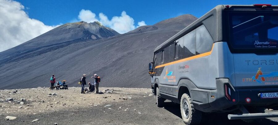 Mount Etna: Ascent to 2800m by 4x4 - Why this Mount Etna tour works in only 2.5 hours