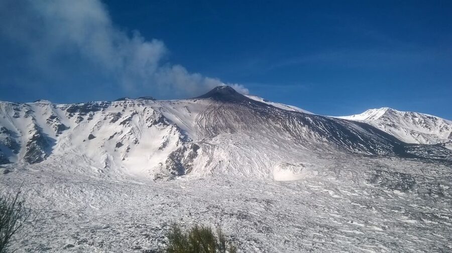 Mount Etna: Half-Day Guided Tour and Hike - Walking the Silvestri Craters at 2,000 meters