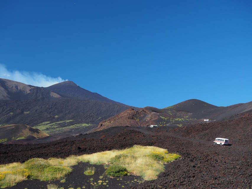 Mount Etna: North Upper Craters Guided Tour by 4x4 with Trek - Buttonhole craters and the return route