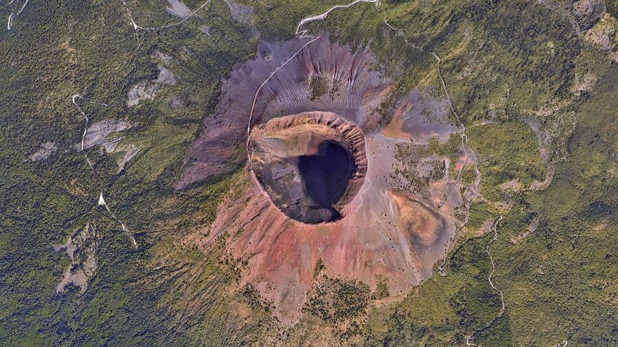 Mount Vesuvius: Skip-the-Line Ticket and Smart Digital Guide - Who will enjoy this experience most?