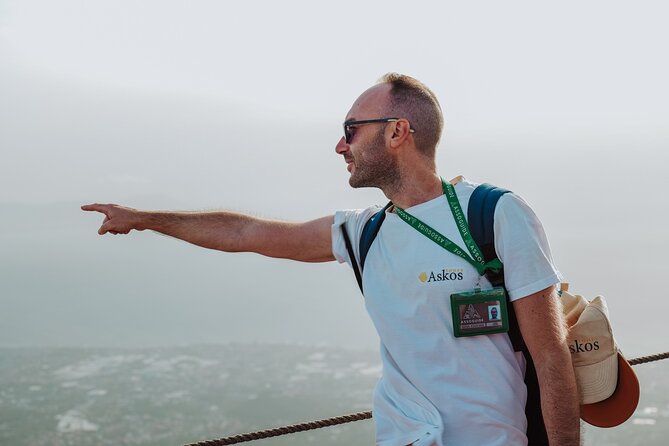 Mount Vesuvius Tour from Pompeii Led by an Expert Guide - The trip from Pompeii to the volcano