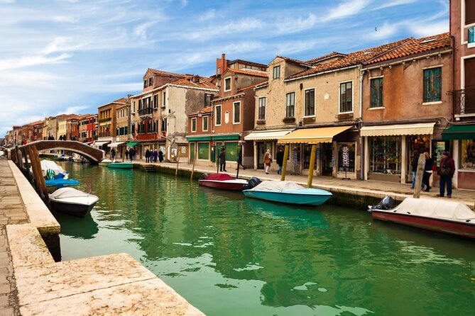 Murano & Burano Islands Guided Small-Group Tour by Private Boat - Key points to know before you book