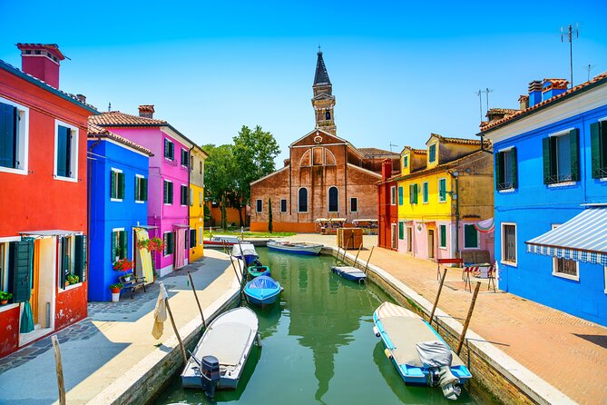Murano & Burano Islands Guided Small-Group Tour by Private Boat - Guide quality can shape the whole day