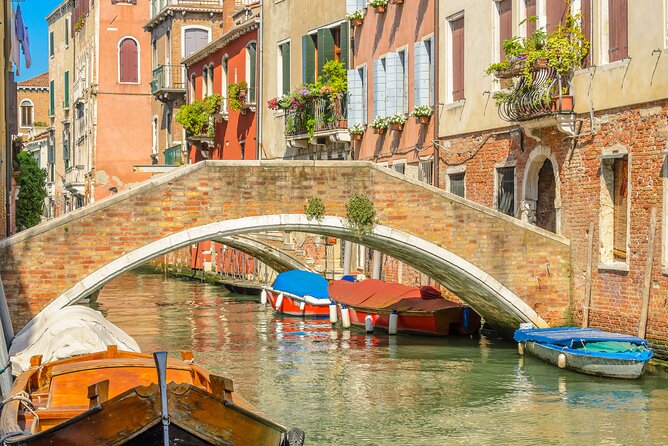 Murano & Burano Islands Guided Small-Group Tour by Private Boat - Is $36.28 a good price?