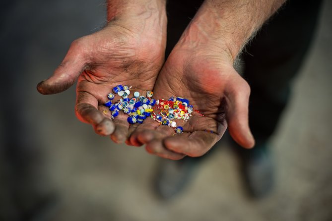Murano Glass Experience With a Visit to a Burano Lace Island - Guides, group size, and the human side
