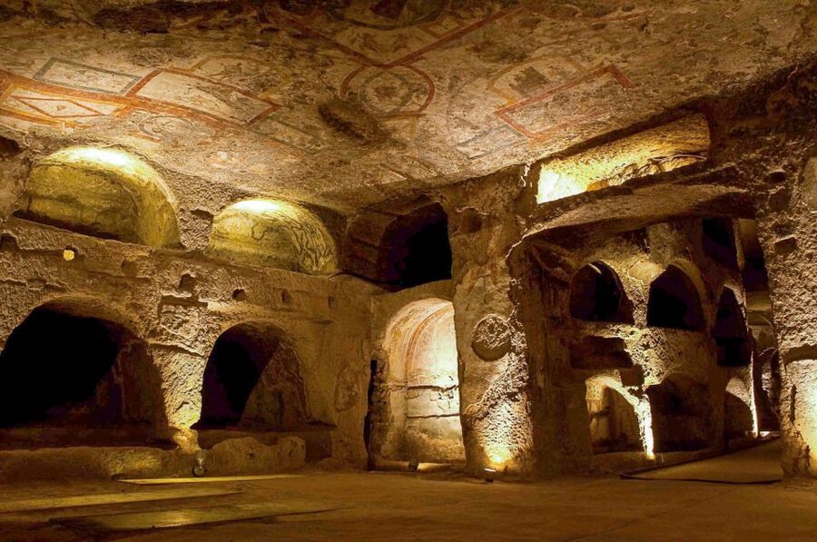 Naples: Catacombs of San Gennaro Entry Ticket & Guided Tour - Why the Rione Sanità connection matters