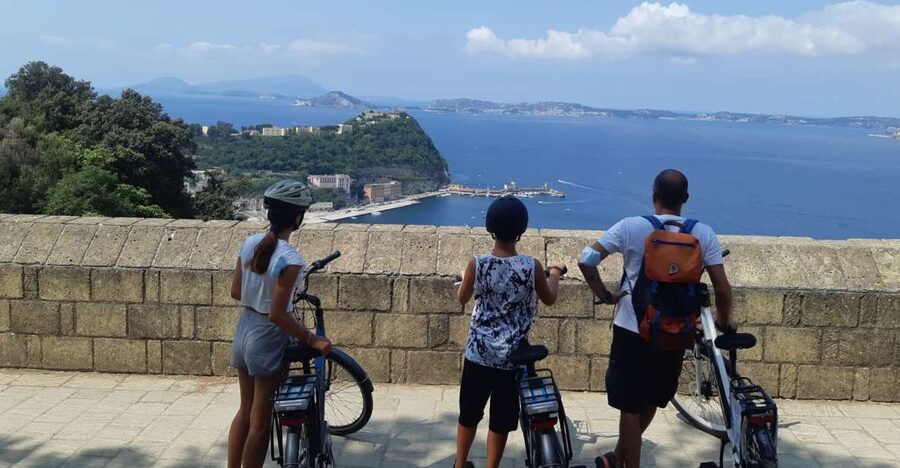 Naples: City Highlights Guided Bike Tour - Why a bicycle works so well in Naples