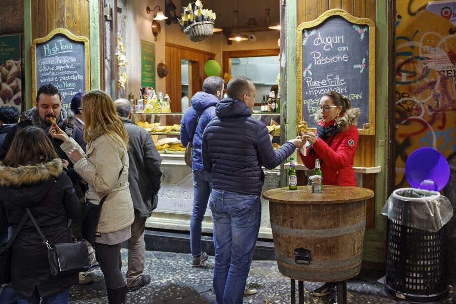 Naples: City Walking Tour w/ Underground Roman Ruins Ticket - The optional lunch near Piazza Municipio