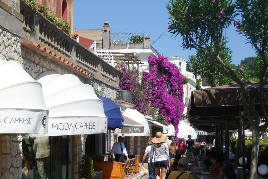 Naples: Day Trip to Pompeii and Capri - The cameo factory stop: useful, but not the main event