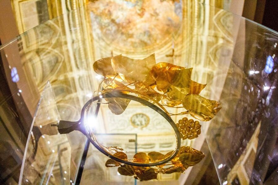 Naples: National Archaeological Museum Ticket & Audio App - Frescoes, Mosaics, and the Detail You Miss Outdoors