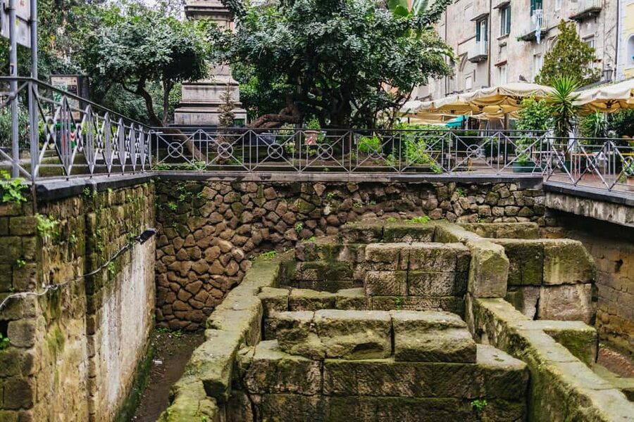 Naples: Old Town Guided Walking Tour - Spaccanapoli and a coffee with Maradona