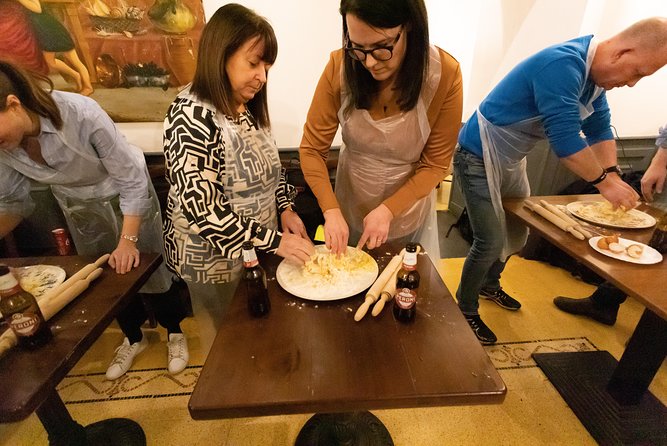 Naples Pasta Class: Fettuccine & Ravioli with Grandma’s Recipe - Key points to know before you book