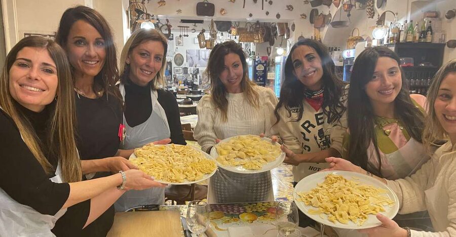 Naples: Pasta Cooking Class with Tiramisù and a Drink - The instructors make the difference