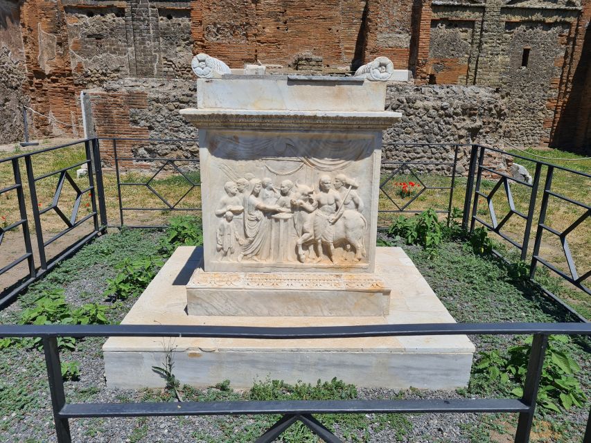 Naples: Pompeii Self Guided Audio Tour - Getting the app ready before entering Pompeii