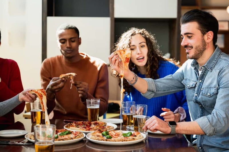 Naples: Premium Pizza-Making Class at a Pizzeria - The guide and chef make the difference